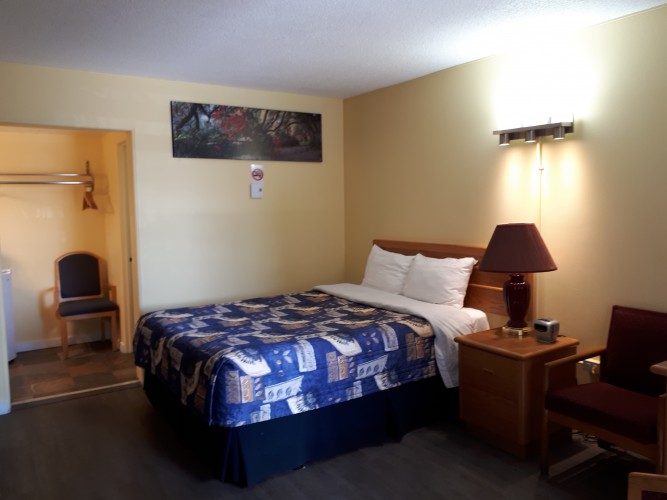Queen Room